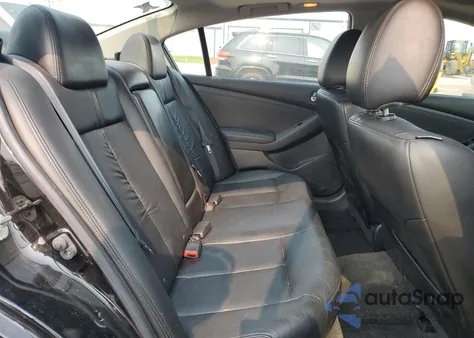 2011 Nissan Altima Base z USA, uszkodzony, nr VIN 1N4AL2AP2BN484493